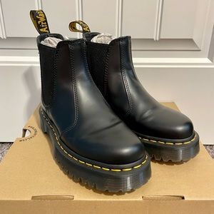 Dr. Martens 2976 Bex Smooth Leather Chelsea Boots